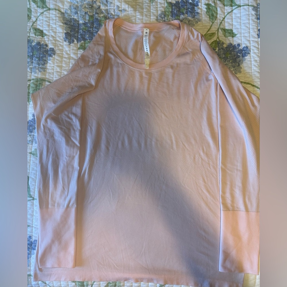 Luluemon swiftly tech Light Pink Long Sleeve Top